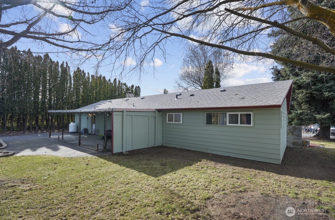 4059 NE Dunn Street , Moses Lake, WA 98837