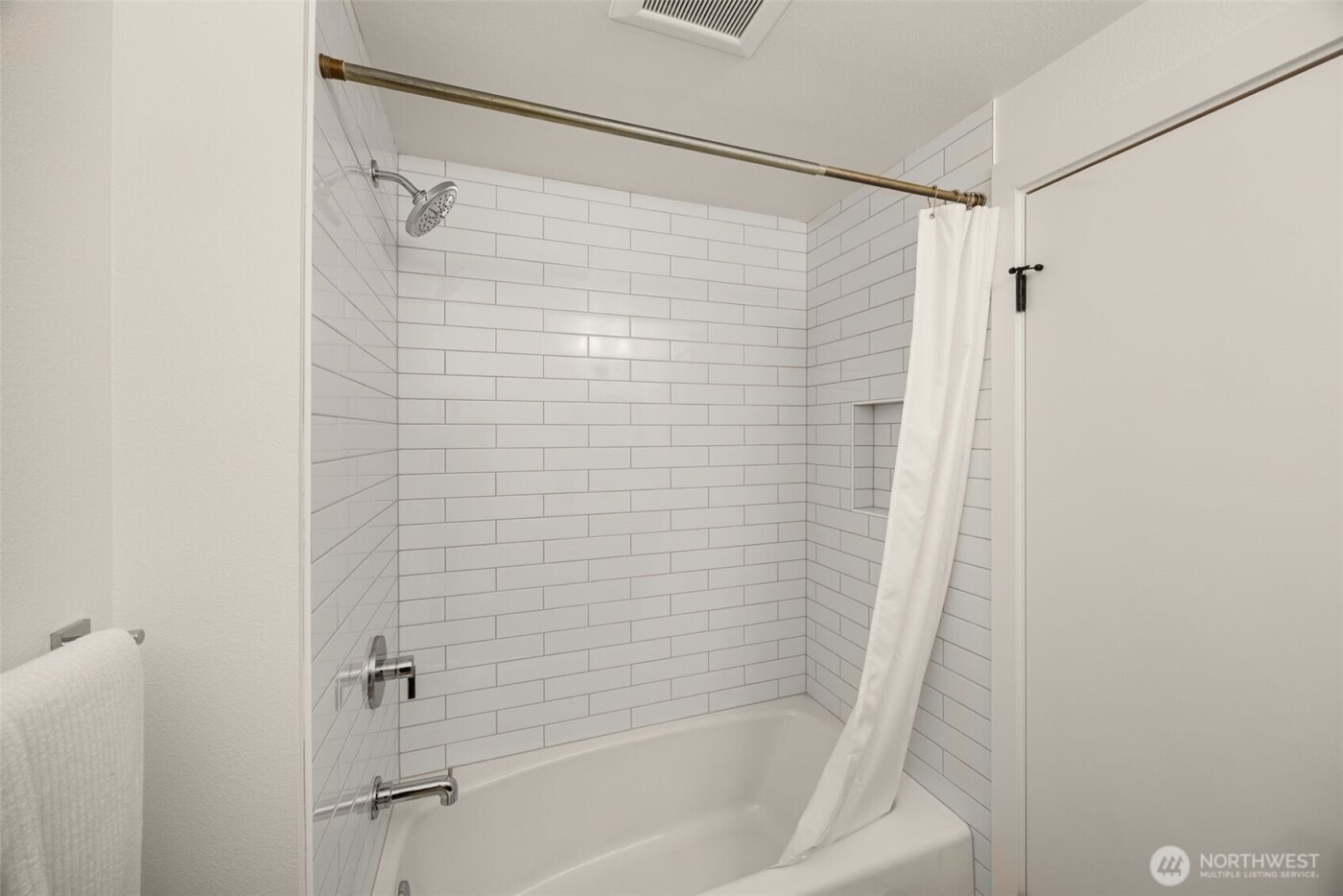 18843 168th Avenue NE, Woodinville, WA 98072