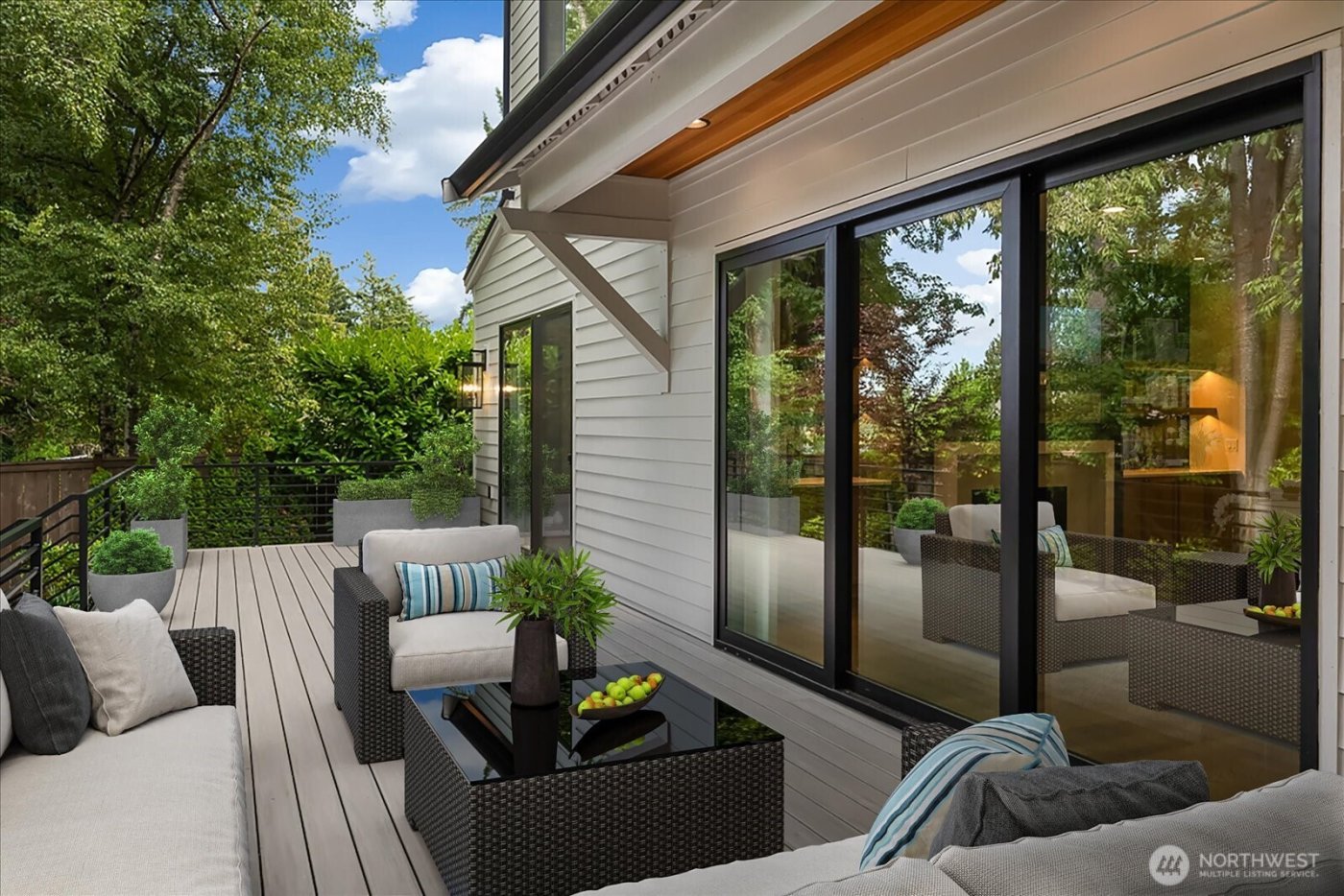 10924 SE 24th Place , Bellevue, WA 98004