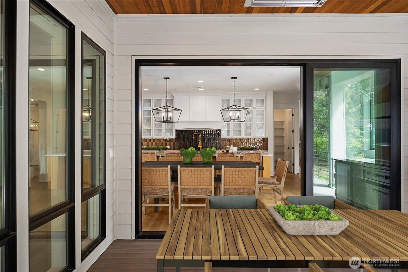 10924 SE 24th Place , Bellevue, WA 98004