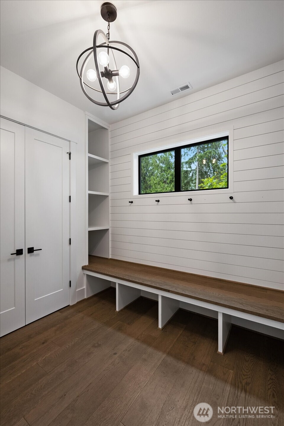 10924 SE 24th Place , Bellevue, WA 98004