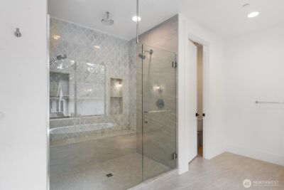 10924 SE 24th Place , Bellevue, WA 98004 - Photo 25