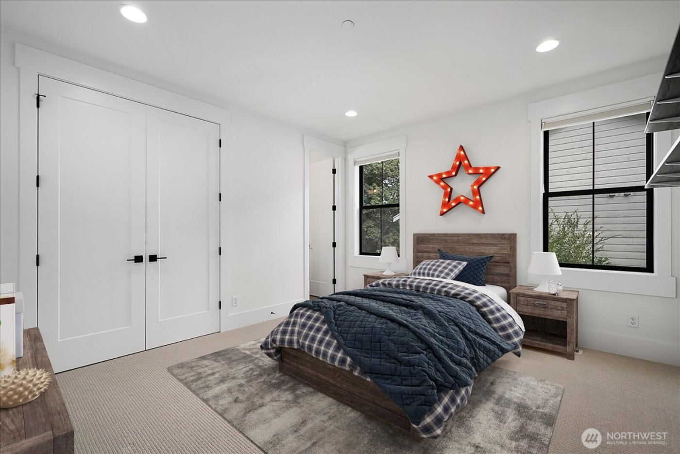 10924 SE 24th Place , Bellevue, WA 98004