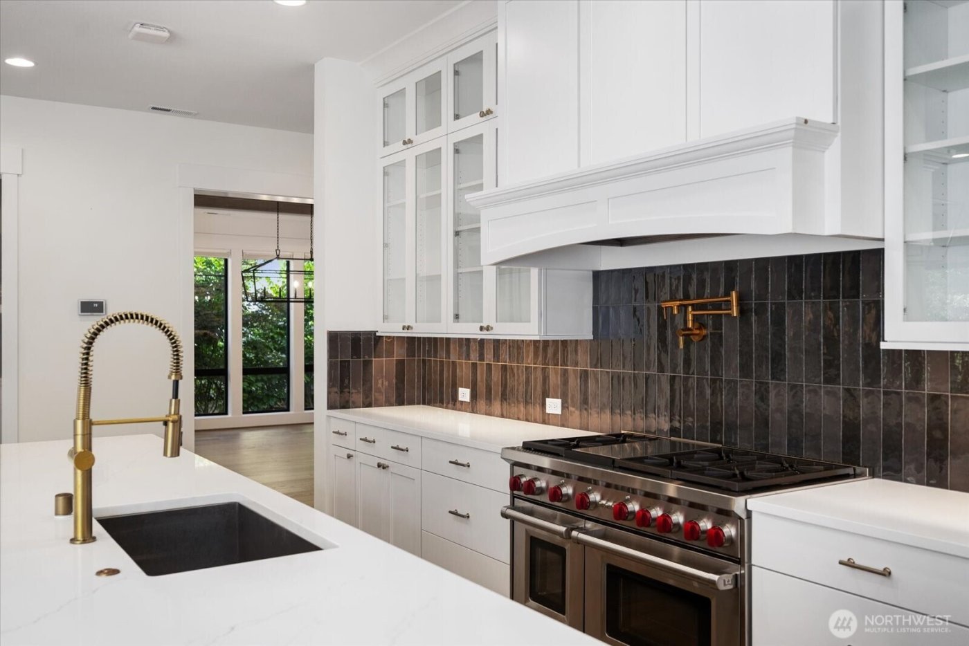 10924 SE 24th Place , Bellevue, WA 98004