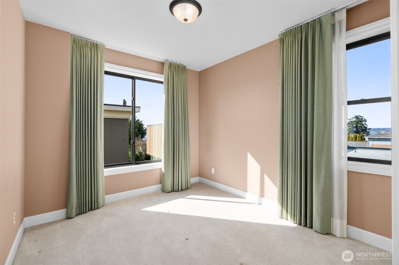 410 8th Avenue W, Kirkland, WA 98033