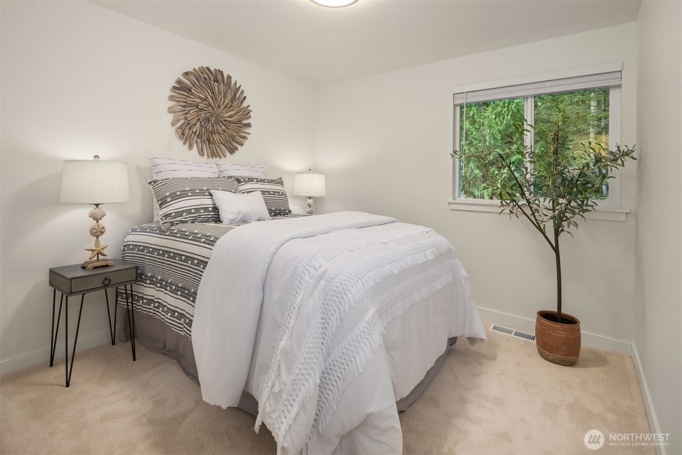 17014 NE 28th Place , Bellevue, WA 98008