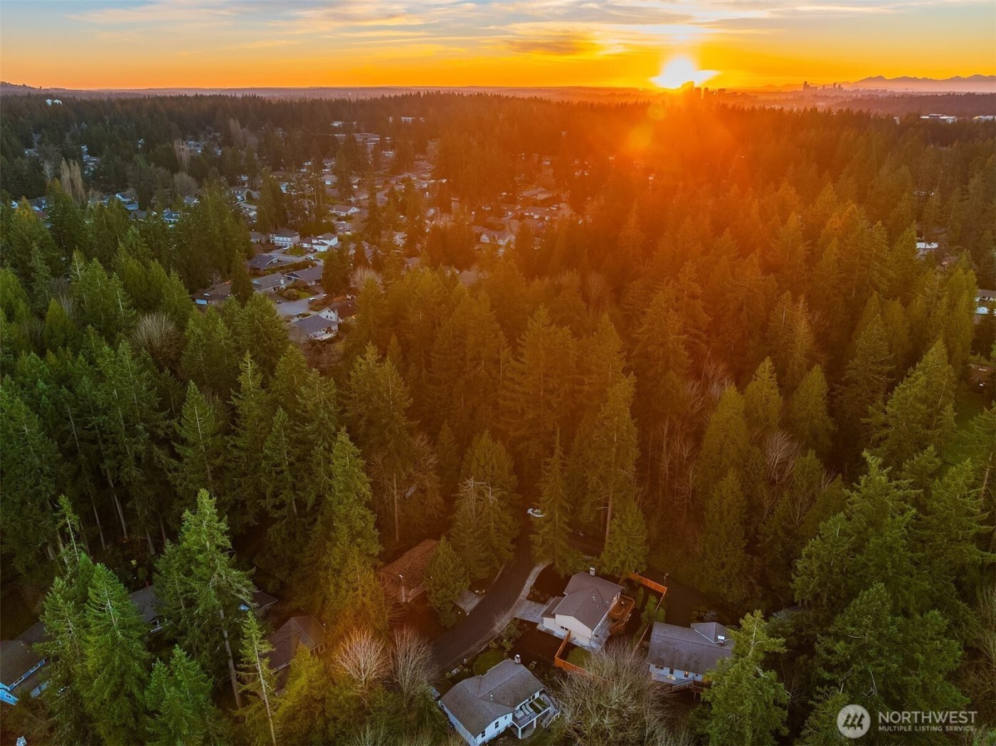 17014 NE 28th Place , Bellevue, WA 98008