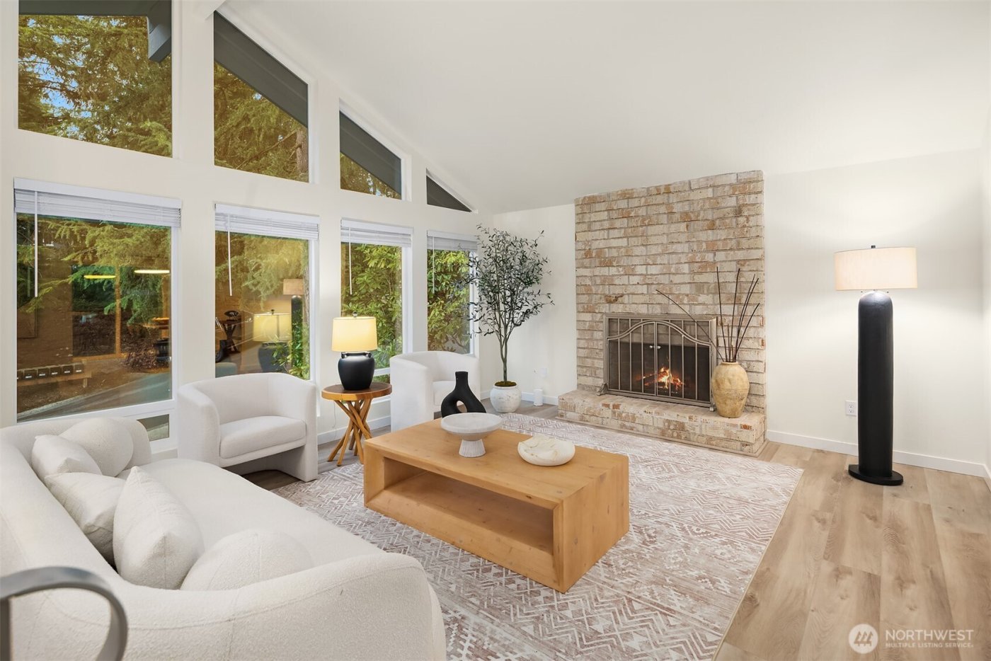 17014 NE 28th Place , Bellevue, WA 98008