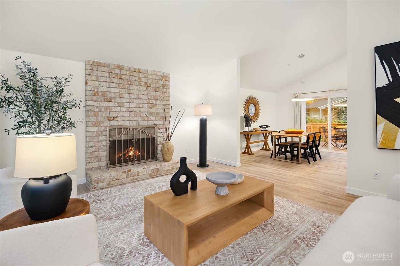 17014 NE 28th Place , Bellevue, WA 98008