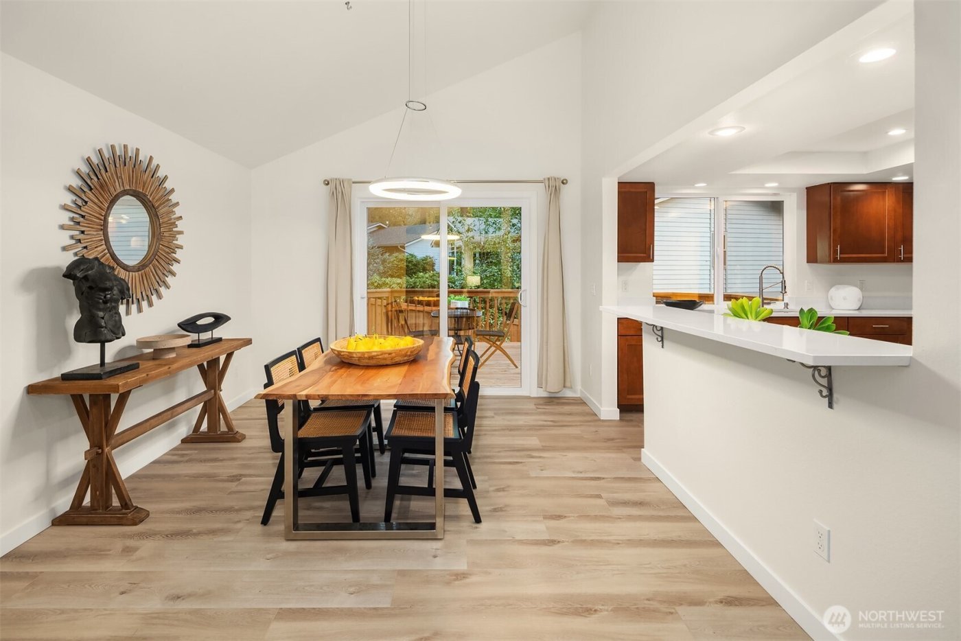 17014 NE 28th Place , Bellevue, WA 98008