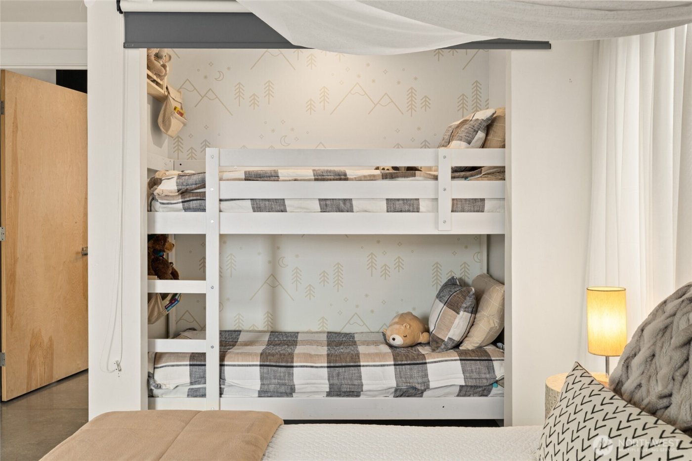 23584 Gorge Loop Drive , Quincy, WA 98848