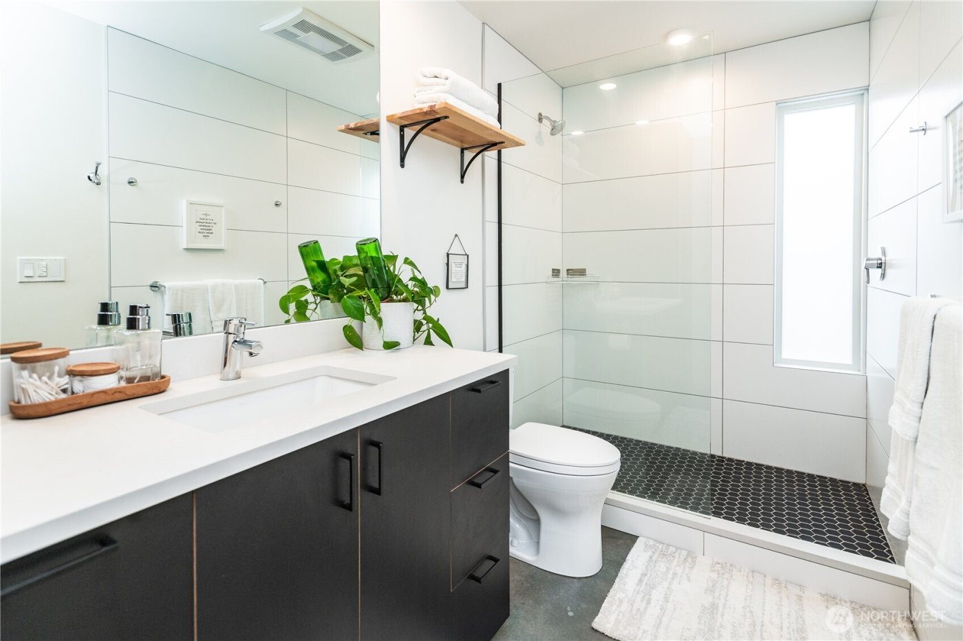 23584 Gorge Loop Drive , Quincy, WA 98848