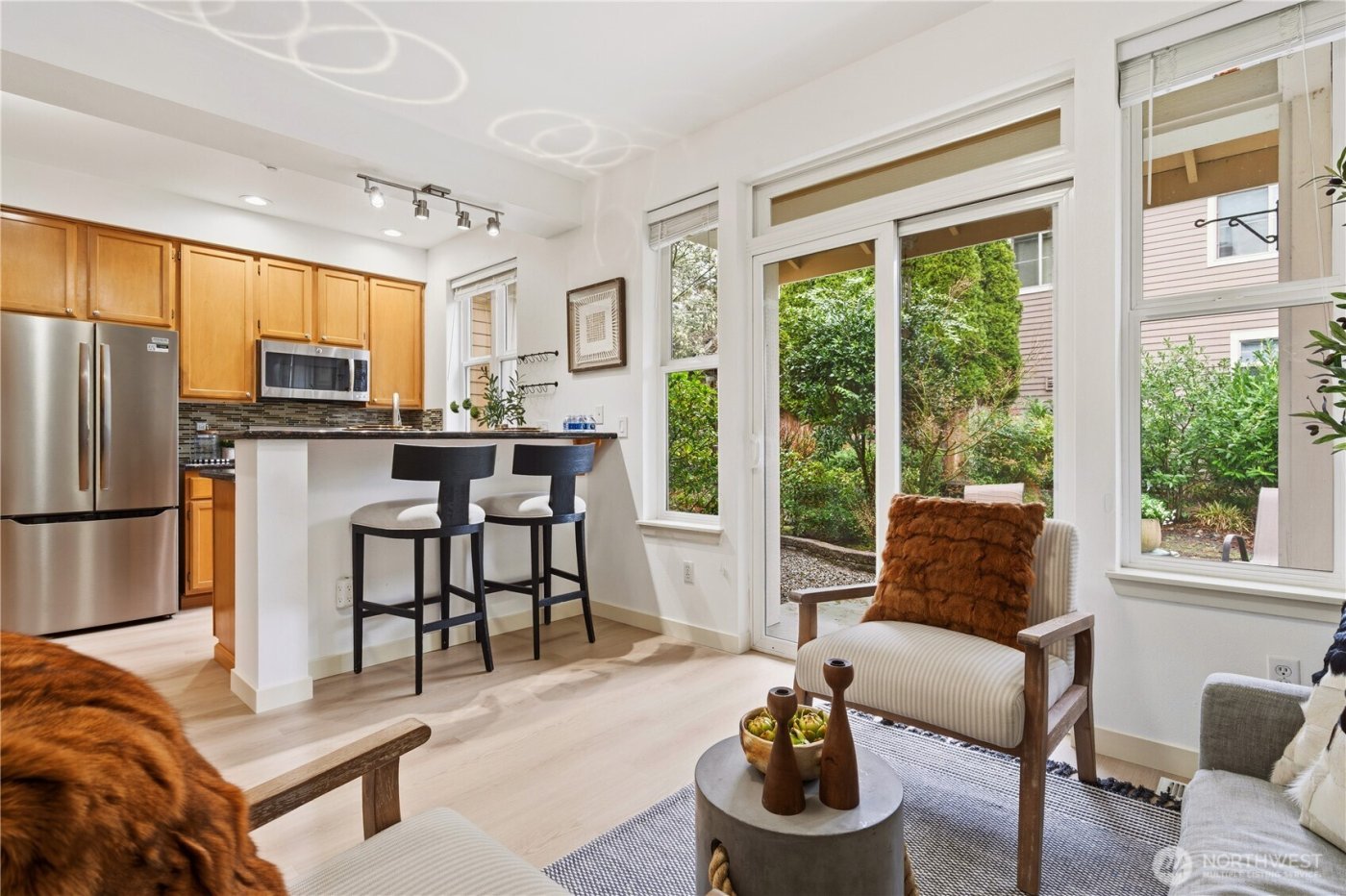 15648 NE 93rd Wy #B1702, Redmond, WA 98052