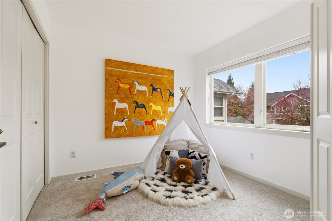 15648 NE 93rd Wy #B1702, Redmond, WA 98052