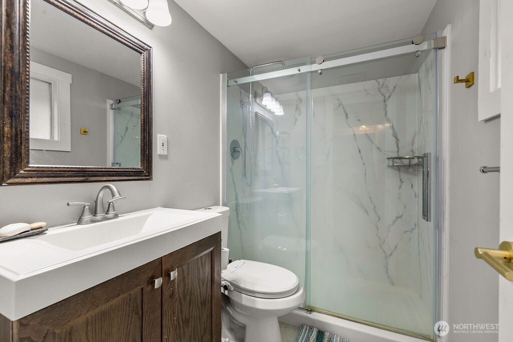 13816 Easy Street NW, Gig Harbor, WA 98329