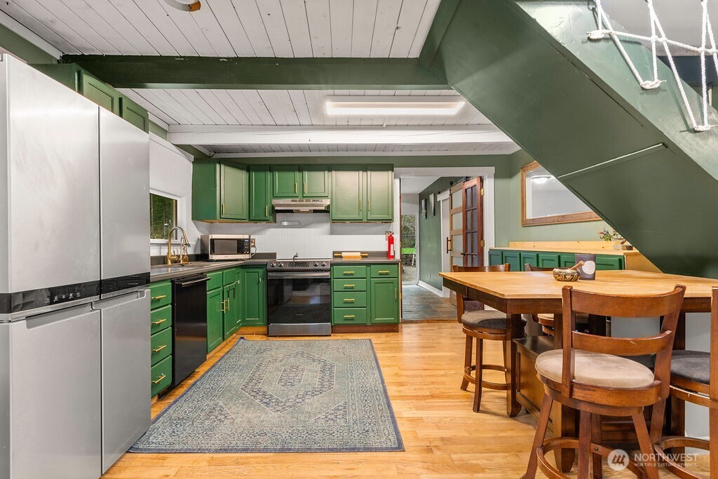 13816 Easy Street NW, Gig Harbor, WA 98329