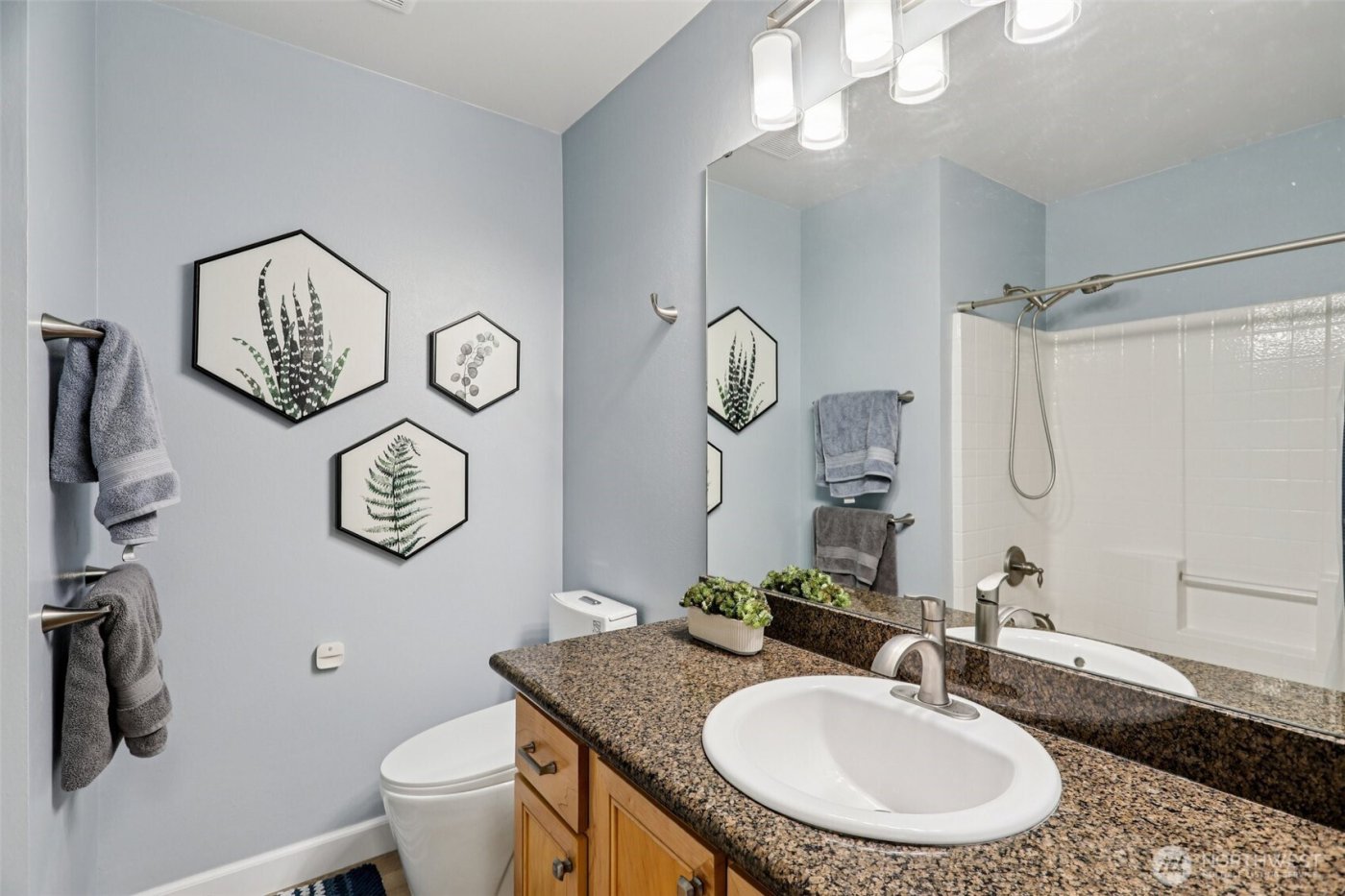 21264 SE 42nd Lane #21264, Issaquah, WA 98029