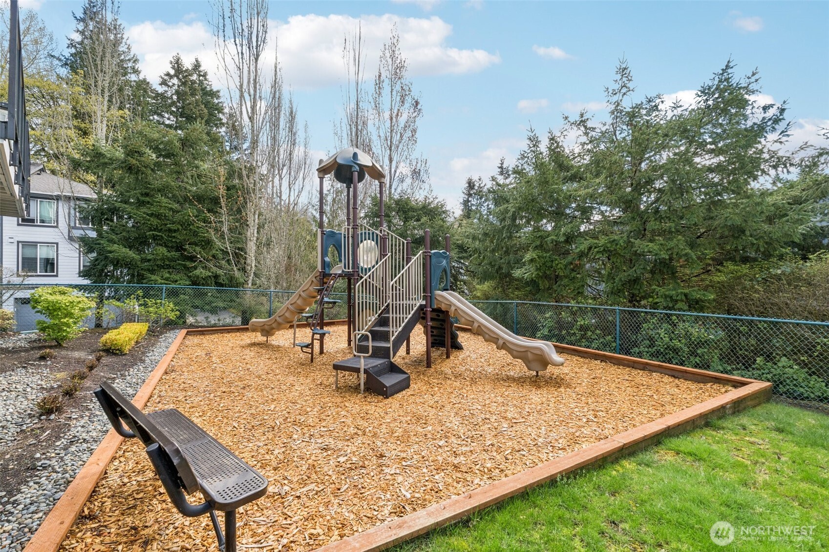 21264 SE 42nd Lane #21264, Issaquah, WA 98029