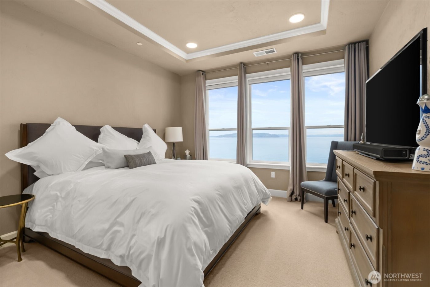 5105 Grand Loop #401, Tacoma, WA 98407