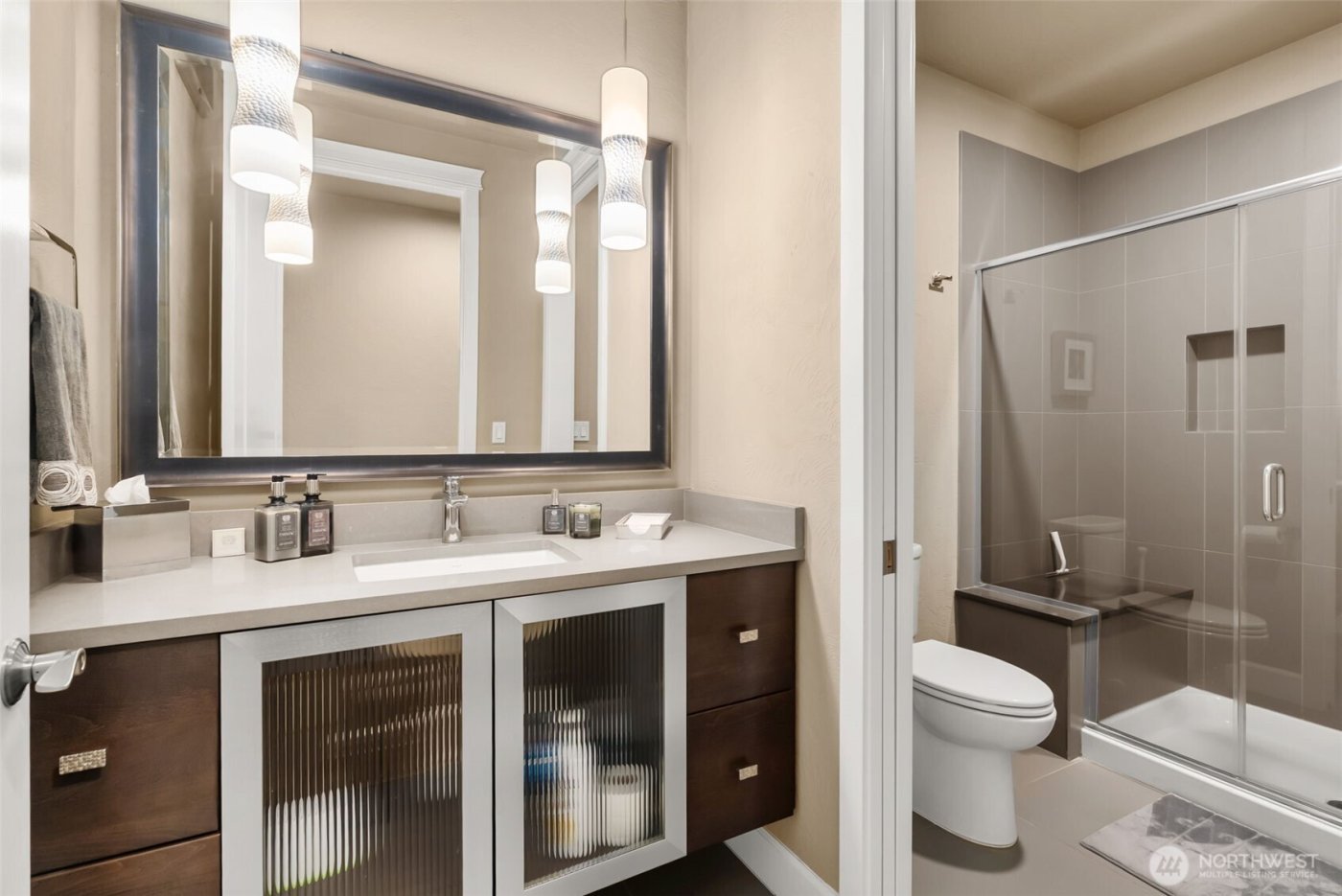 5105 Grand Loop #401, Tacoma, WA 98407