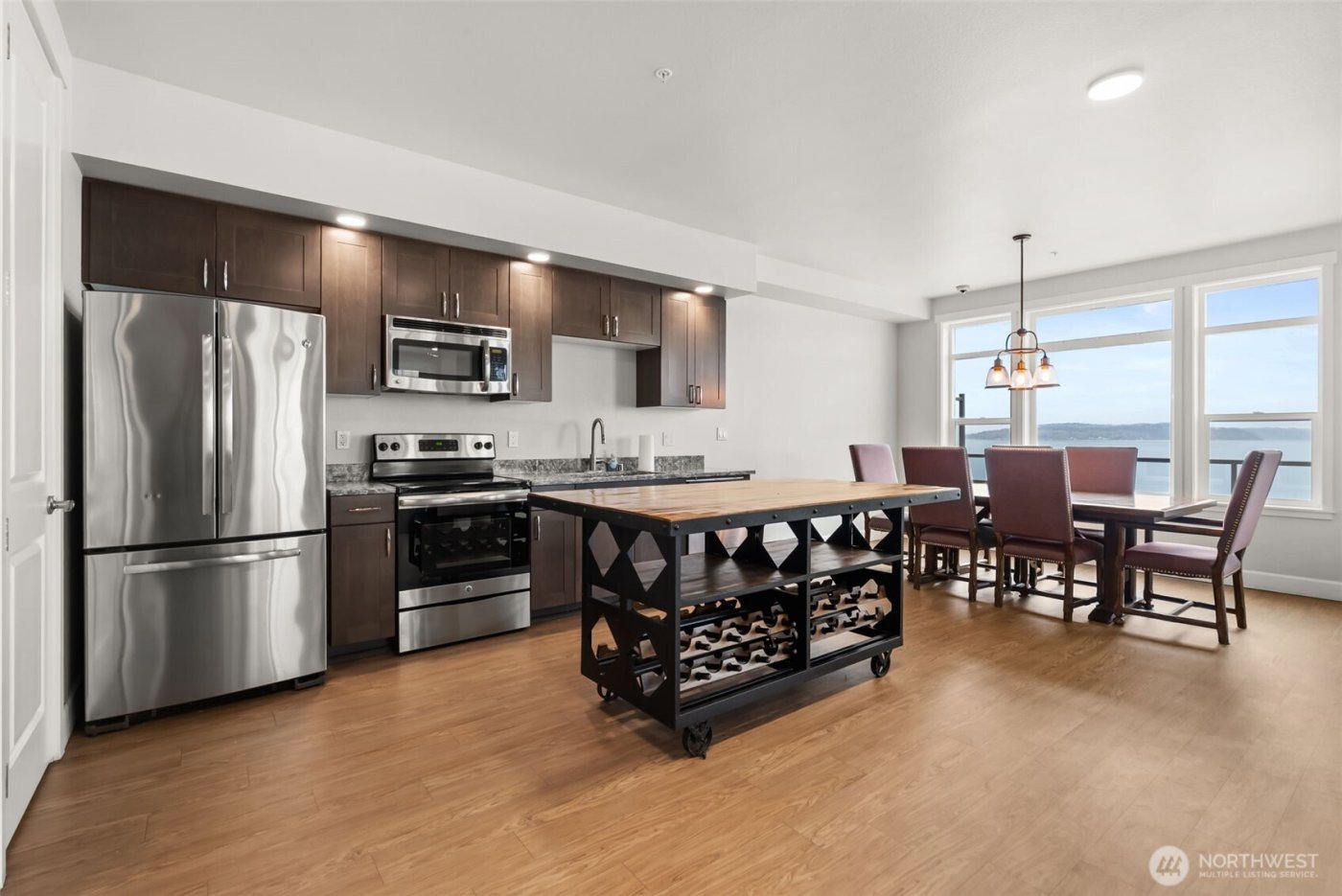 5105 Grand Loop #401, Tacoma, WA 98407