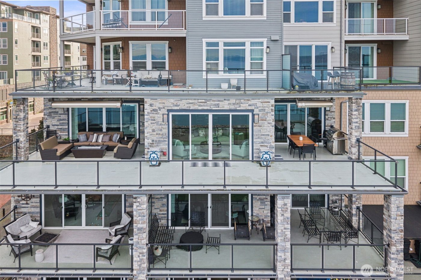 5105 Grand Loop #401, Tacoma, WA 98407