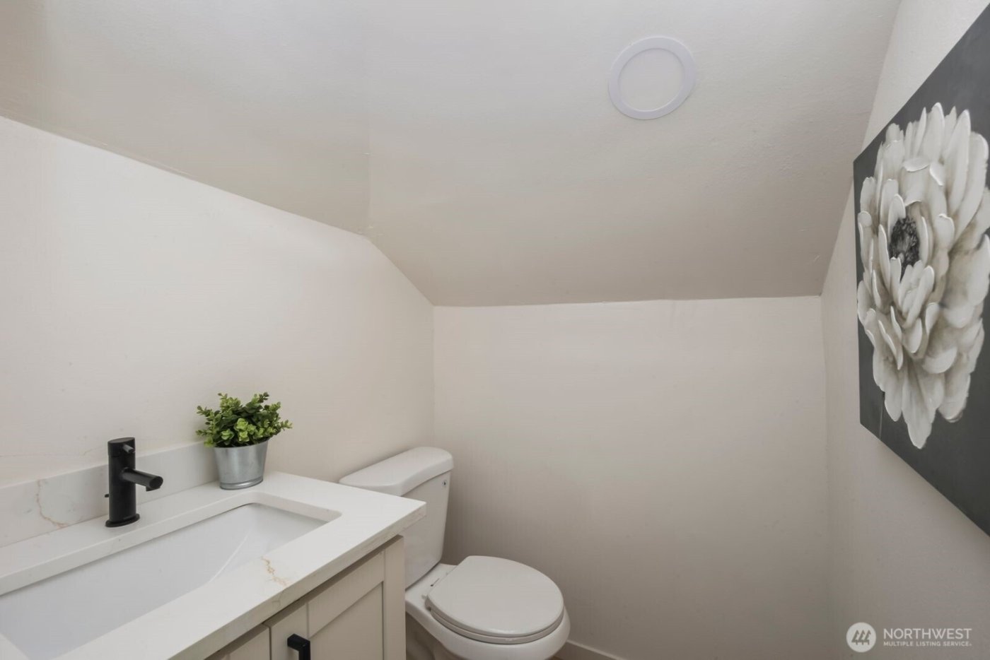 1426 S 56th Street , Tacoma, WA 98408