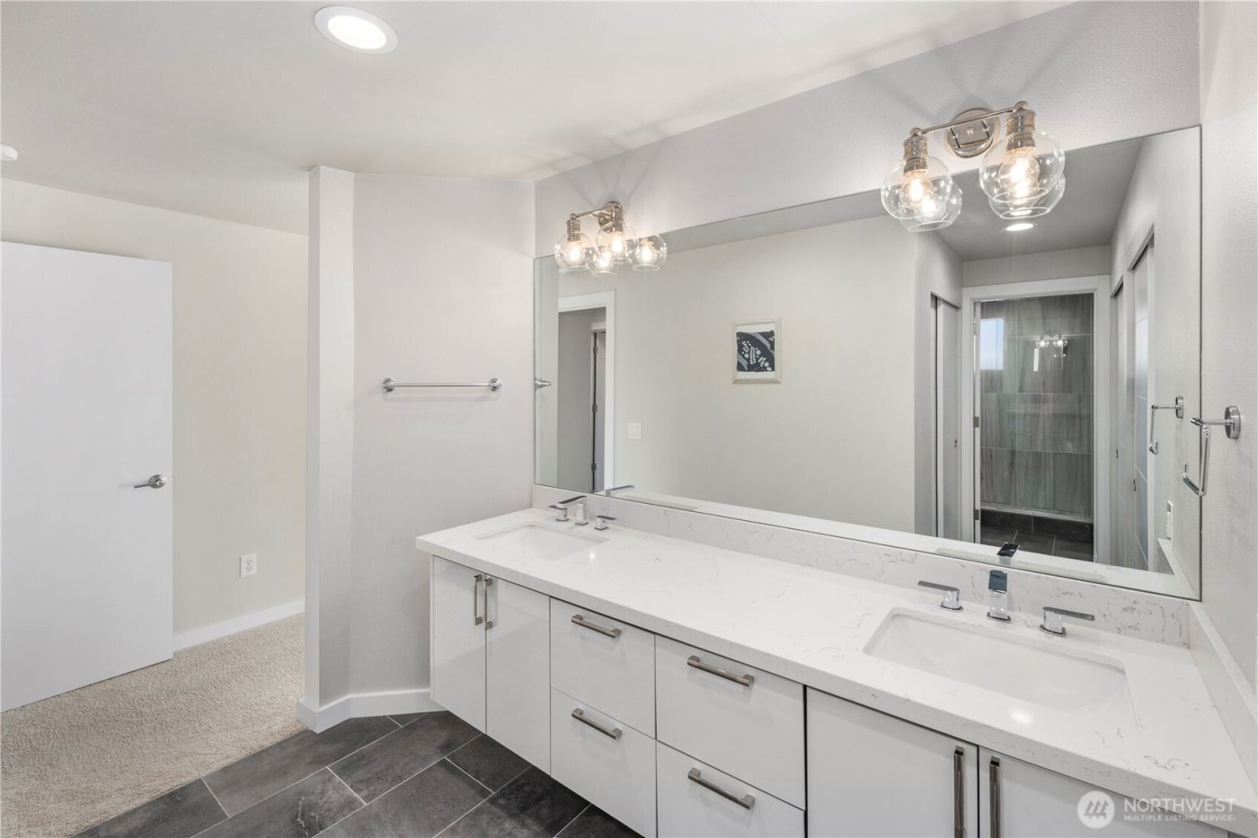 6121 NE 175th Street #A402, Kenmore, WA 98028