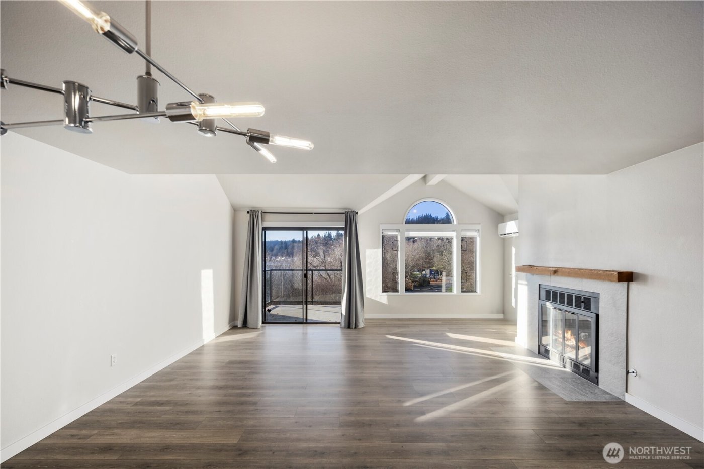 6121 NE 175th Street #A402, Kenmore, WA 98028