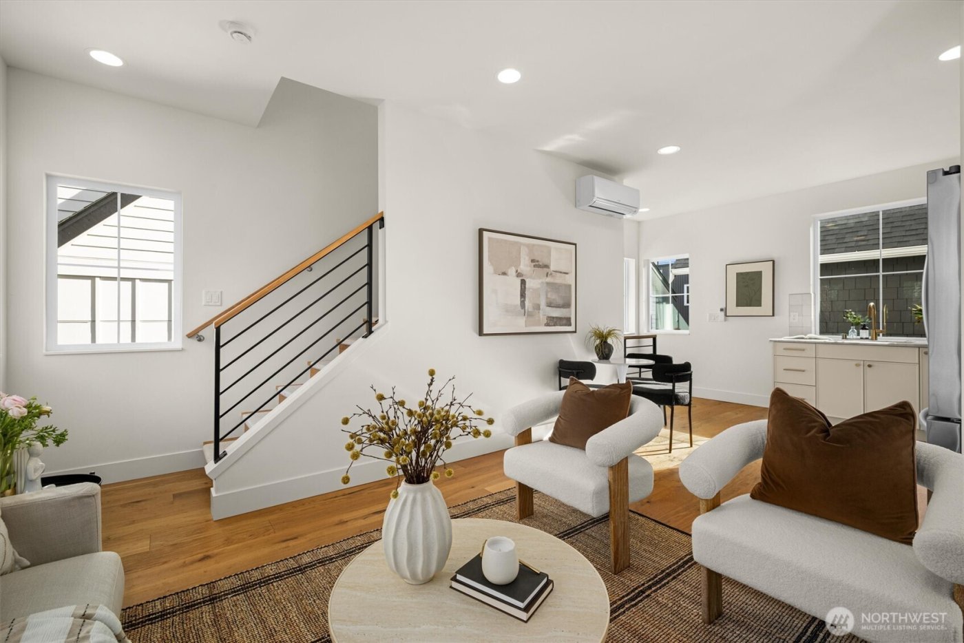 2815 E Denny Way #B, Seattle, WA 98122