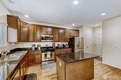 8015 88th Street NE, Marysville, WA 98270 - Photo 11