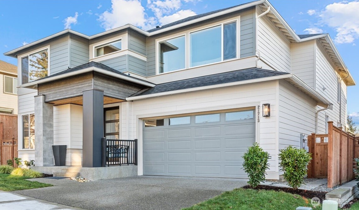 21713 SE 256th Place , Maple Valley, WA 98038