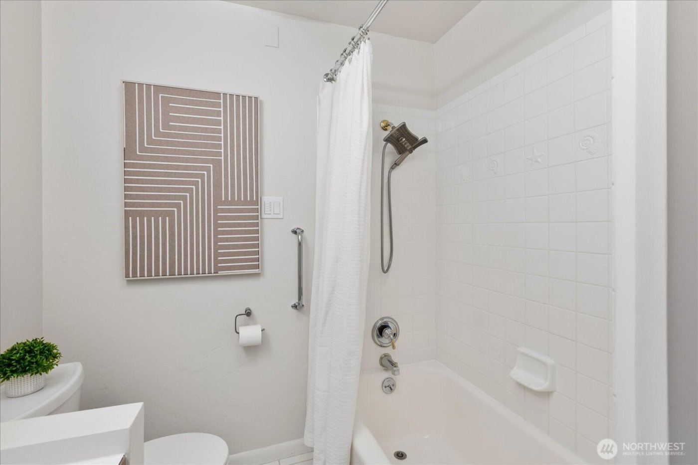 17839 1st Avenue NW, Shoreline, WA 98177