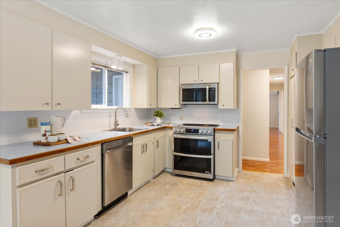 17839 1st Avenue NW, Shoreline, WA 98177