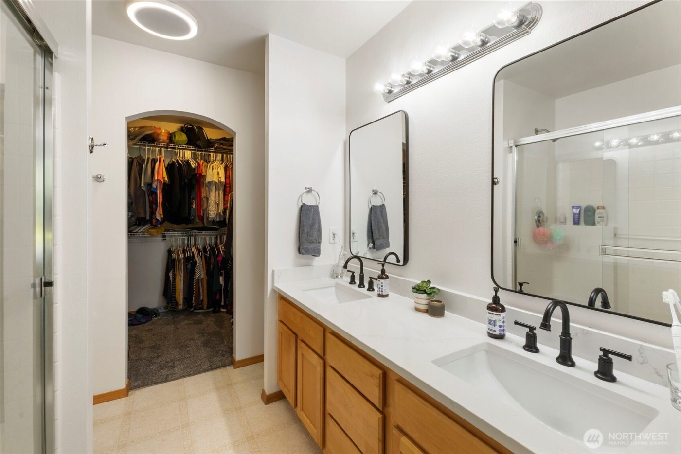 22917 SE 241st Place , Maple Valley, WA 98038-5248