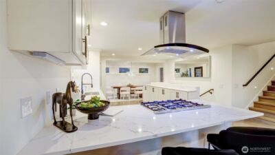 4527 W Raye Street , Seattle, WA 98199 - Photo 11