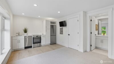 4527 W Raye Street , Seattle, WA 98199 - Photo 33