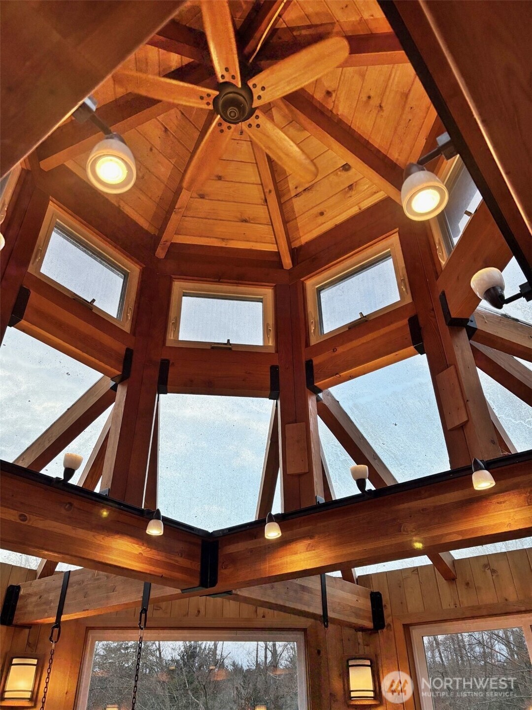 898 E Meadowood Lane , Freeland, WA 98249