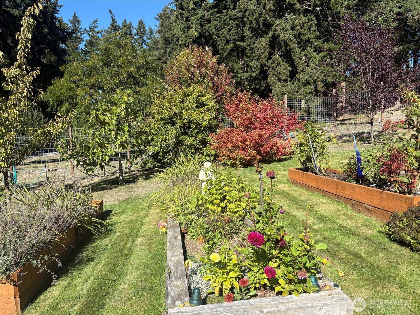 898 E Meadowood Lane , Freeland, WA 98249