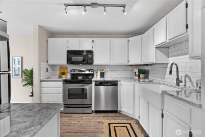 8720 Phinney Avenue #11, Seattle, WA 98103 - Photo 3