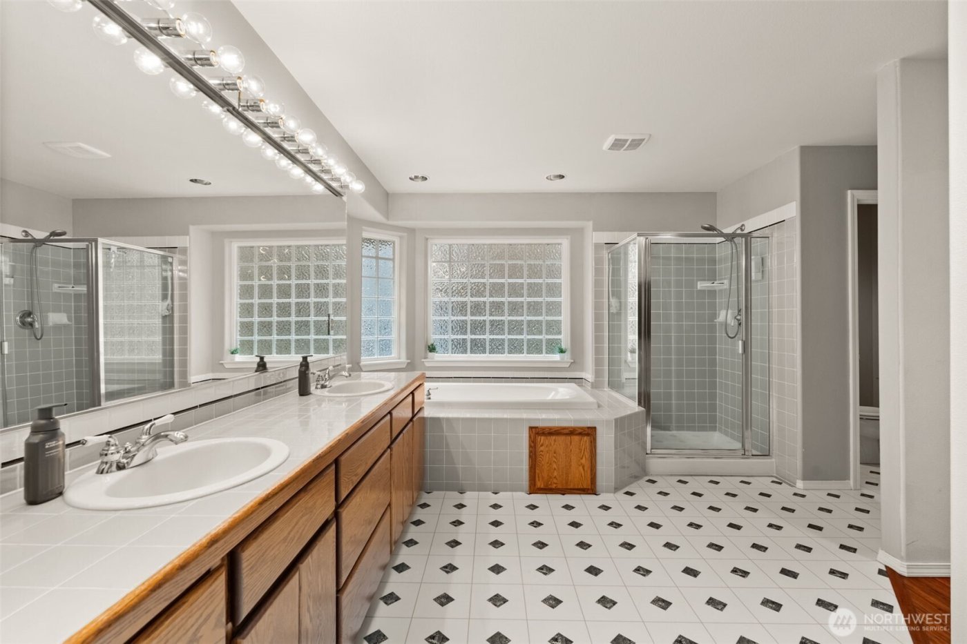 5978 McCormick Woods Drive SW, Port Orchard, WA 98367