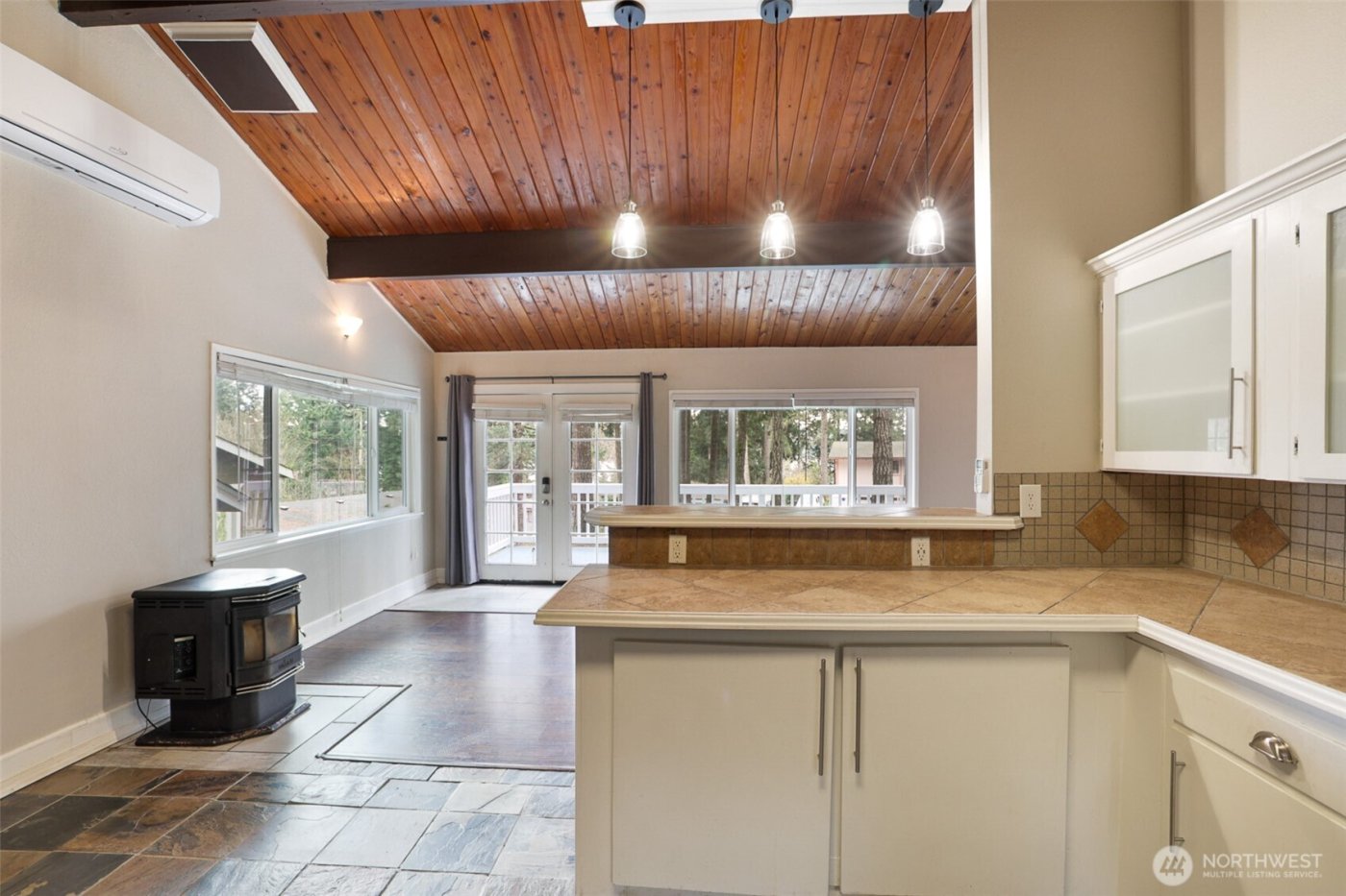 41 NE Barbara Lane , Belfair, WA 98528