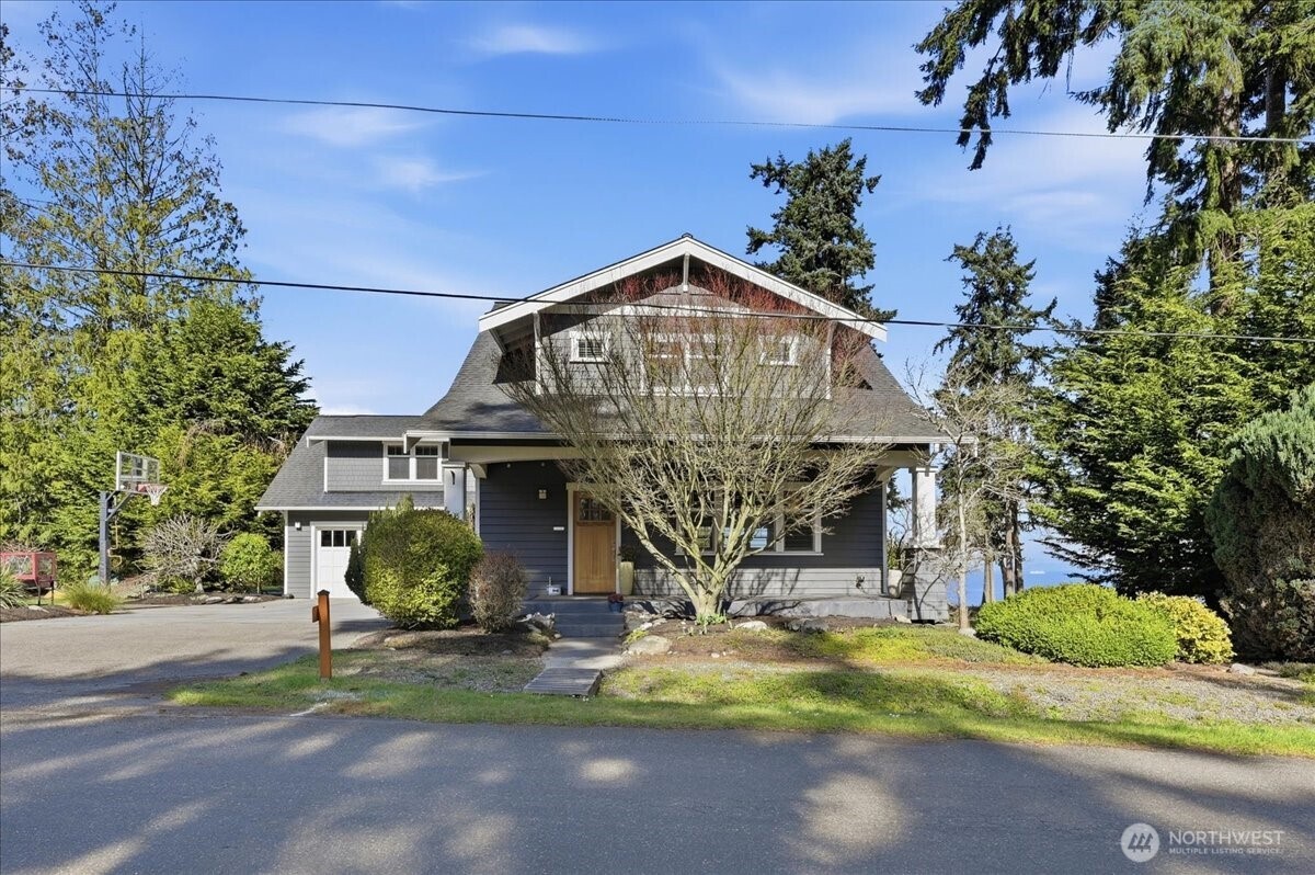 13100 NE James Way , Kingston, WA 98346