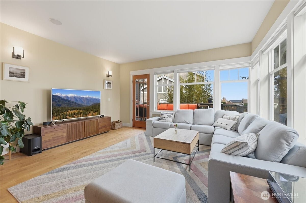 13100 NE James Way , Kingston, WA 98346