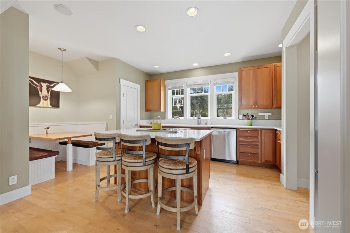 13100 NE James Way , Kingston, WA 98346