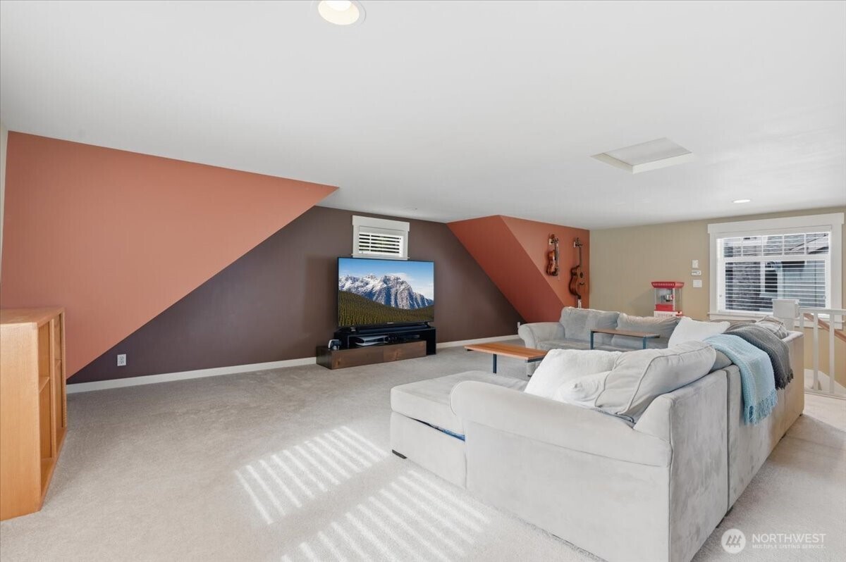 13100 NE James Way , Kingston, WA 98346