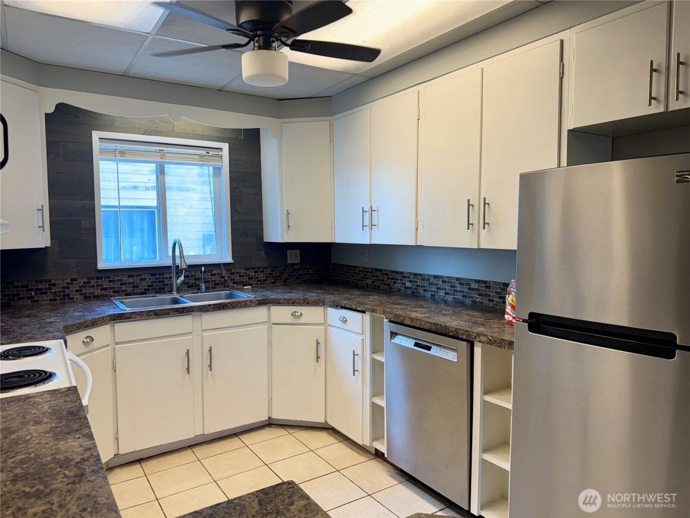 405 NW Dellah Avenue , Wilbur, WA 99185