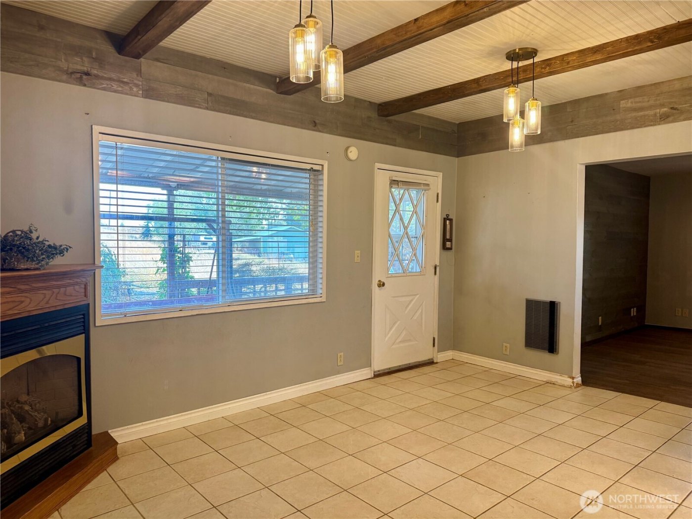 405 NW Dellah Avenue , Wilbur, WA 99185