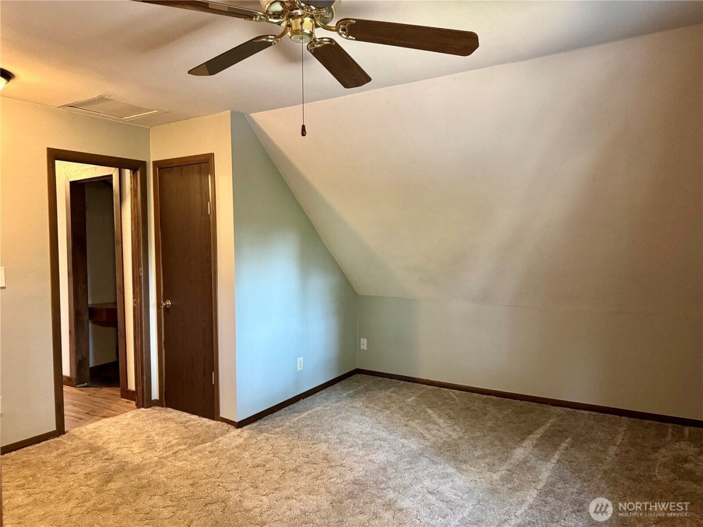 405 NW Dellah Avenue , Wilbur, WA 99185