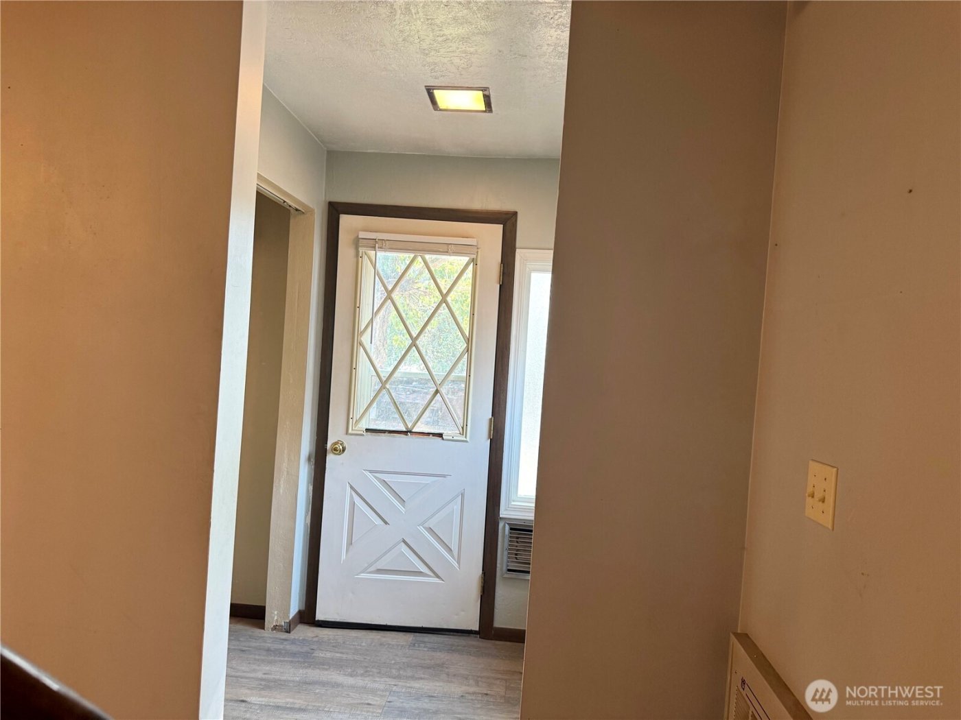 405 NW Dellah Avenue , Wilbur, WA 99185